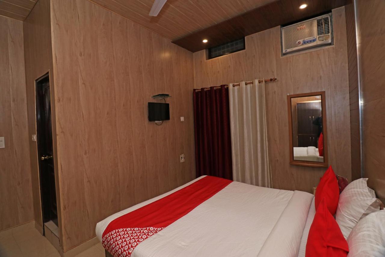 Hotel Oyo 27750 Bhagwati Residency Mirzāpur Exterior foto