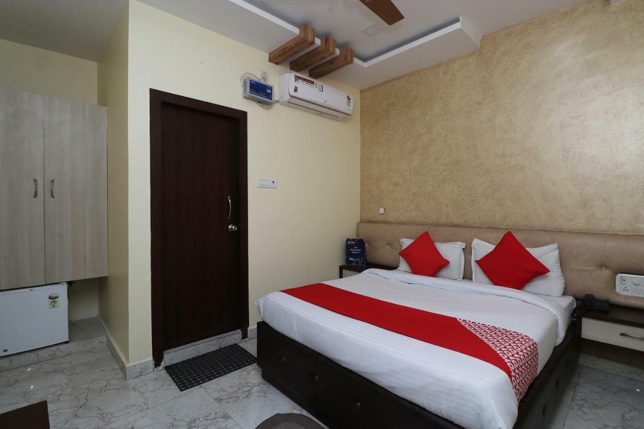 Hotel Oyo 27750 Bhagwati Residency Mirzāpur Exterior foto